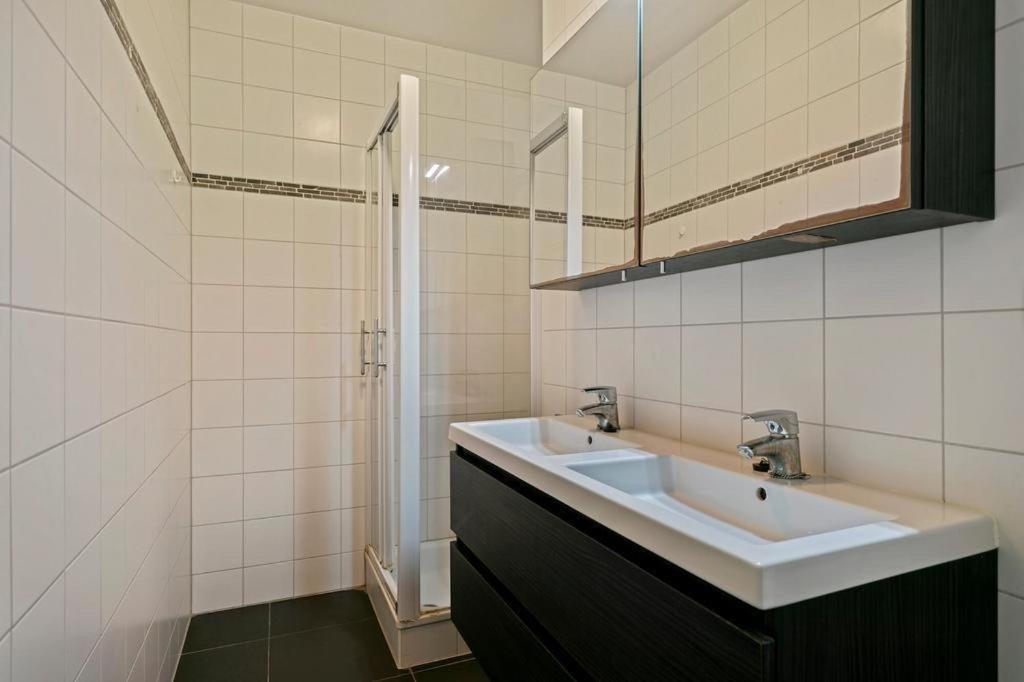 Apartment In Heart Of Brussel City With Balcony View Eksteriør billede